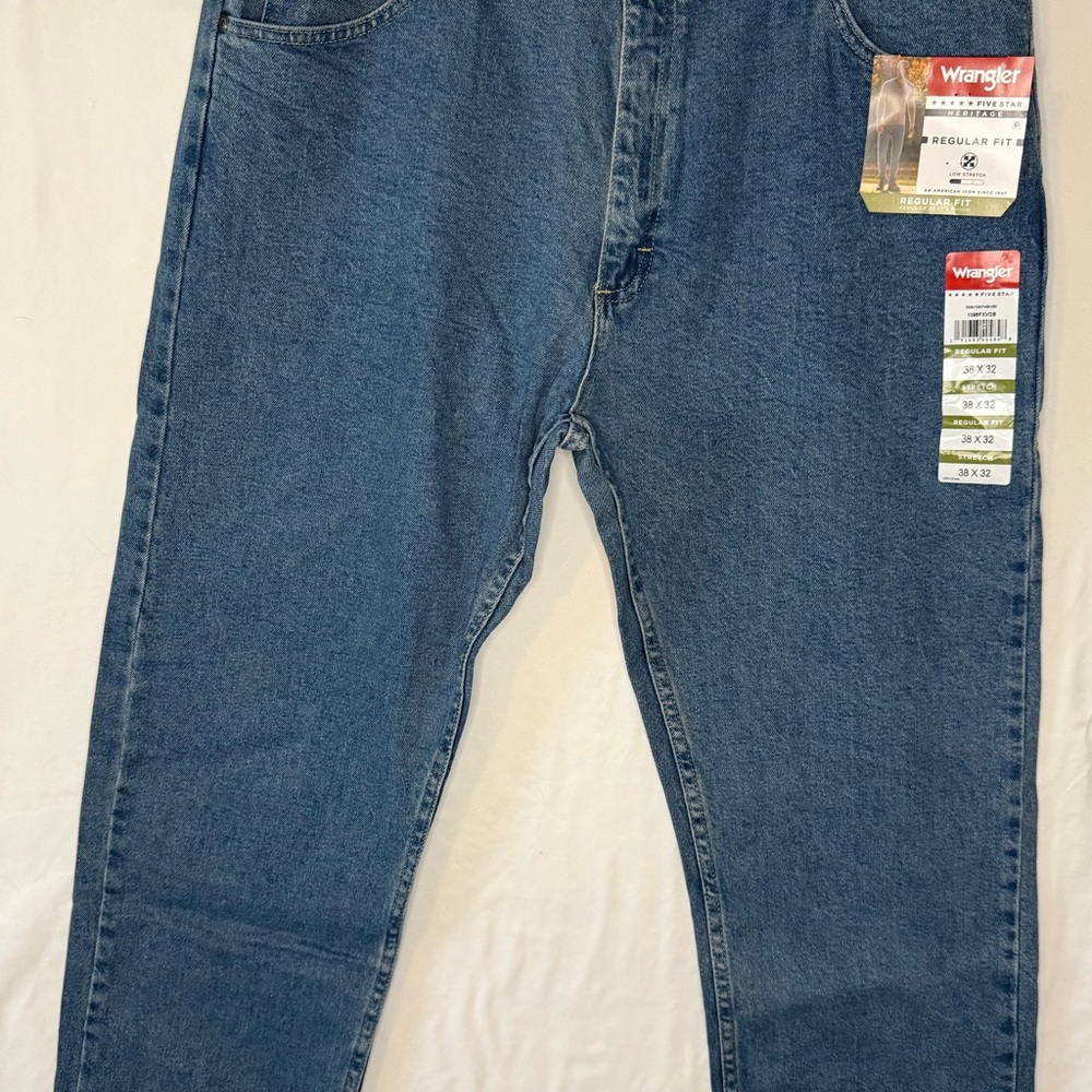 Wrangler Men's Blue Regular Fit Classic Jeans NWT